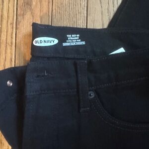Old Navy SkY-Hi Black Straight-Leg Jeans